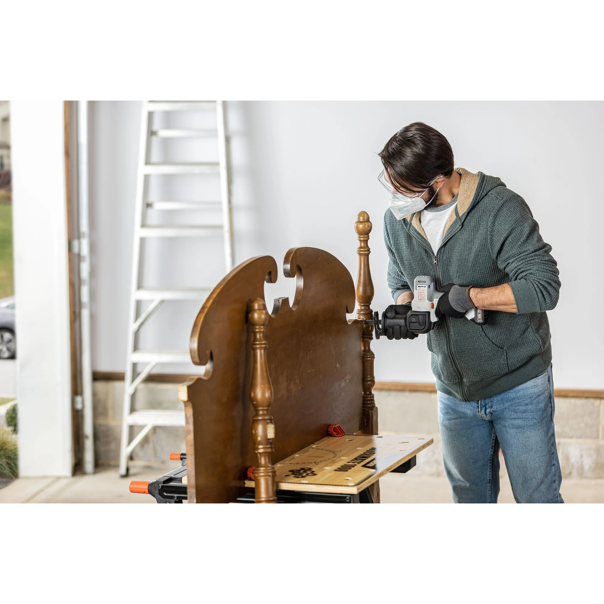 212-matrix-reciprocating-saw-accessory-for-cordless-drill-2.webp MATRIX™ Reciprocating Saw Accessory For Cordless Drill