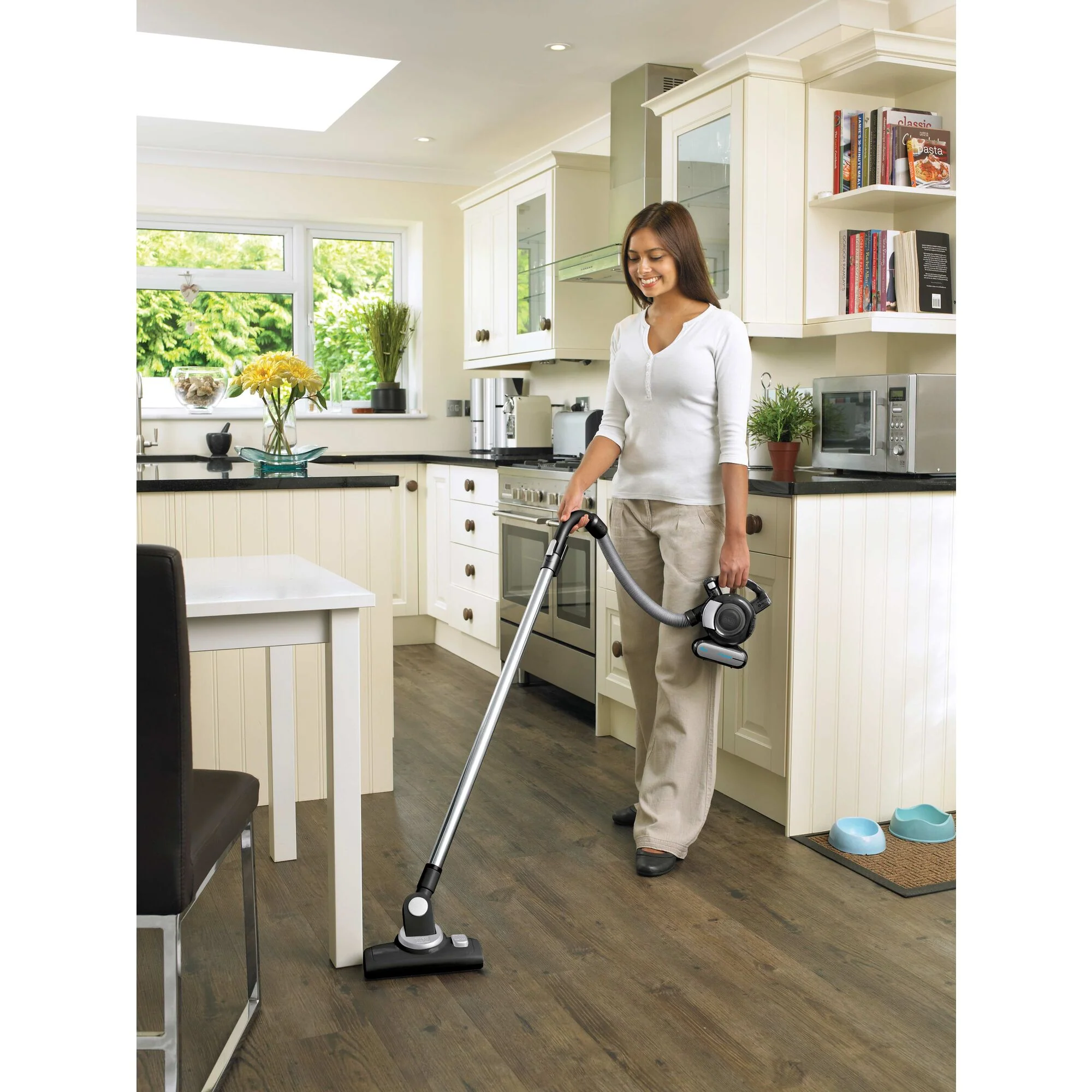 dustbuster® FLEX™ Cordless Handheld Vacuum With Flexible Hose