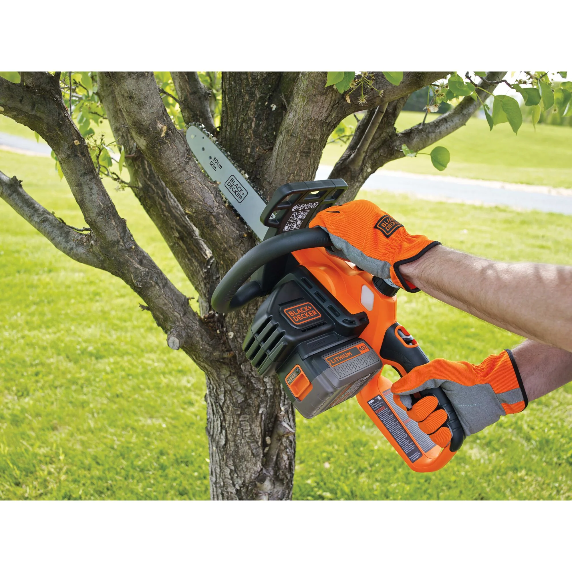 40V MAX* Cordless 12 Inch Chainsaw, Battery and Charger Included