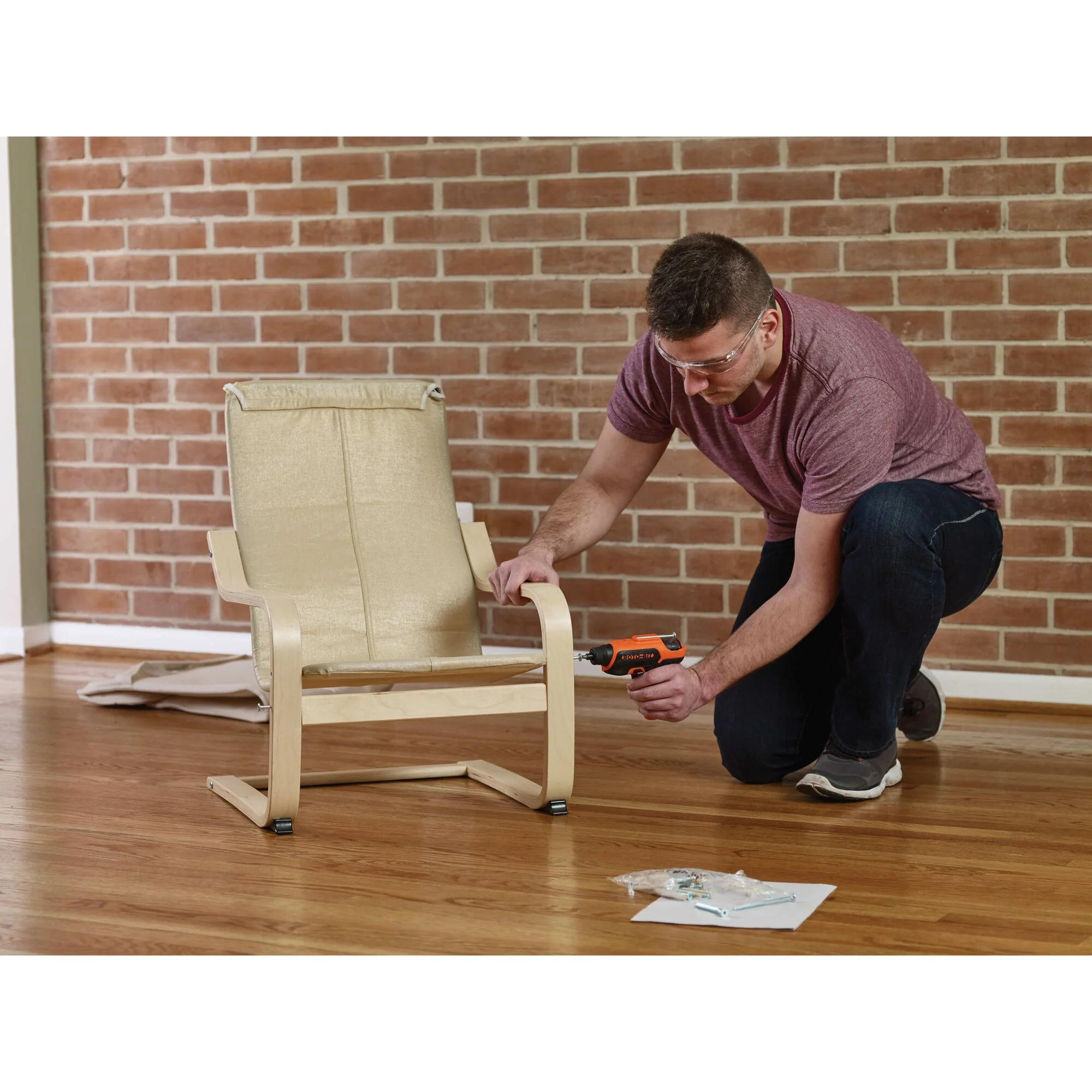 4V MAX* Cordless Screwdriver with Bit Storage